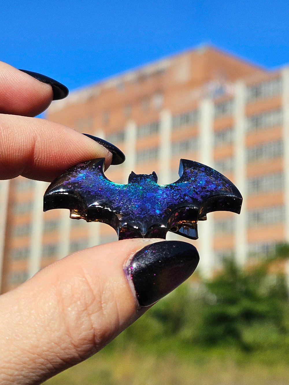 Image of Green/ Blue Colorshifting Bat Barrettes