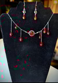 Image 3 of Red Queen Necklace Set