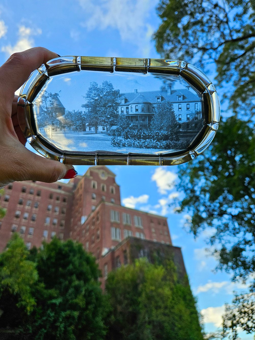 Image of Group 1 Bullet Border Trinket Tray