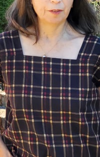 Image 3 of Corsica Boxy Top, Size Medium