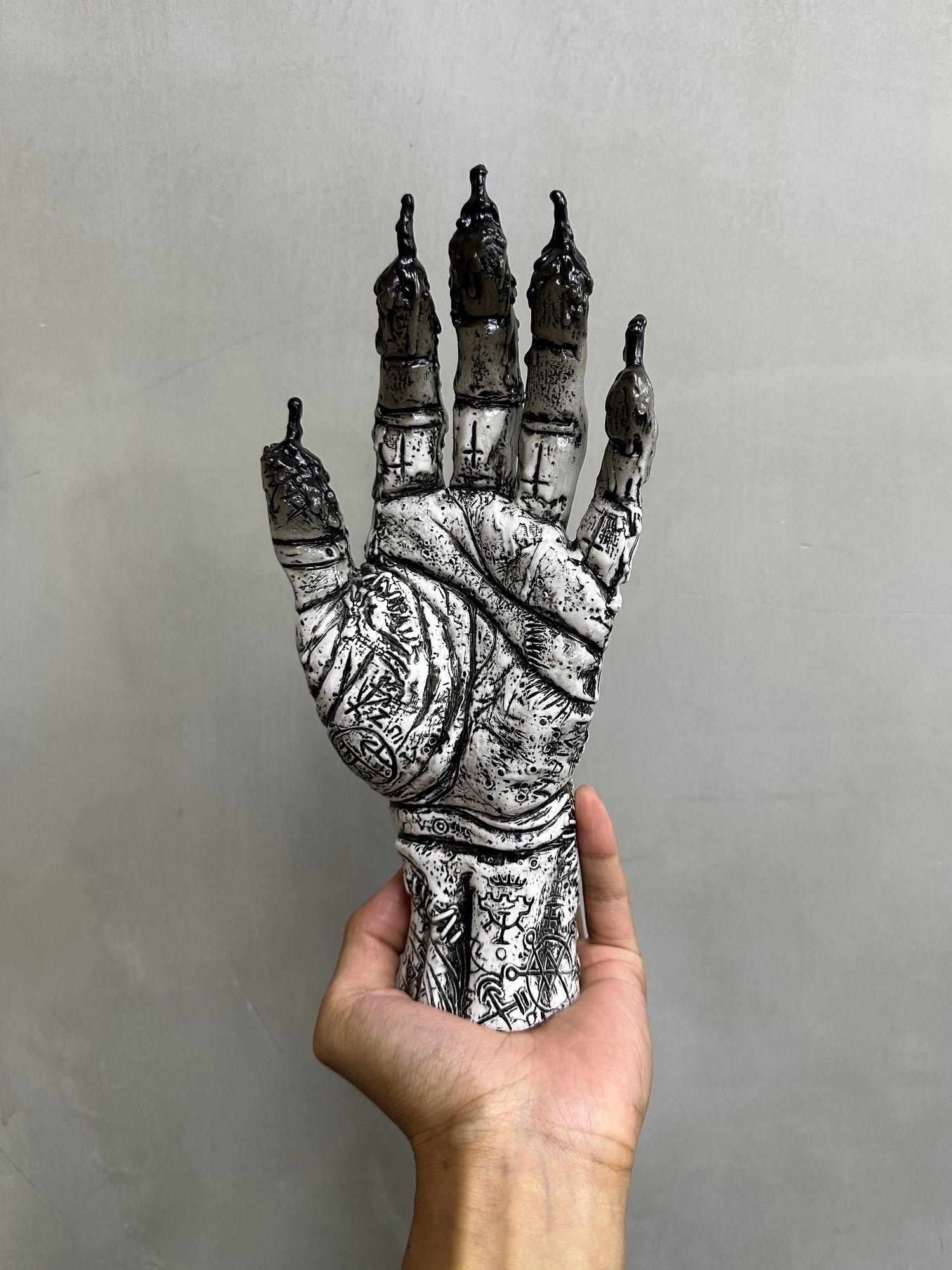 Image of THE HAND OF GLORY - ILLUSTRATOR'S EDITION