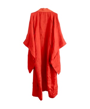 Image of Rød silke kimono dame m. koralfarvet krave 'Too Fairy'