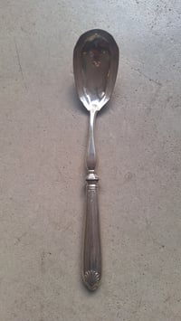 Image 2 of Couverts de service en métal argenté et argenté fourré modèle coquille