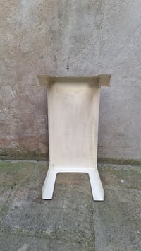 Image 5 of Table basse en fibre de verre