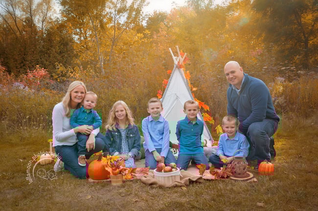 FALL MINI SESSION 🍁 - MONDAY, OCTOBER 13, 2025