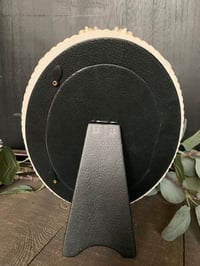 Image 4 of Ornate Oval 5x7 frame, Empty Photo Frame