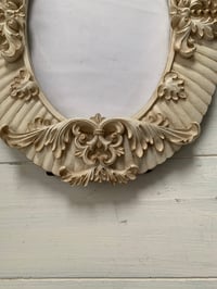 Image 5 of Ornate Oval 5x7 frame, Empty Photo Frame