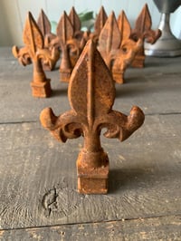 Image 2 of Rusty Cast Iron Fleur de Lis, Star Finial