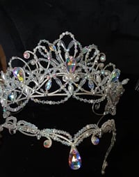 Image 1 of Doule Tiara + V
