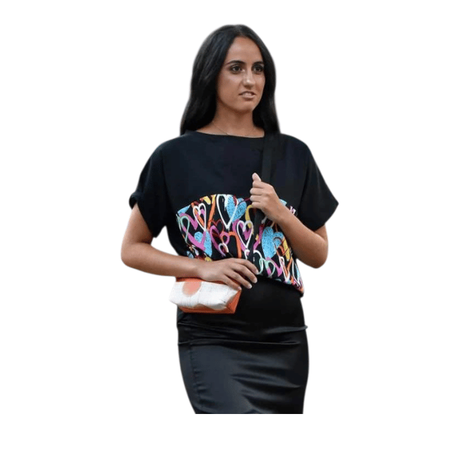 Camiseta Corazones Negra