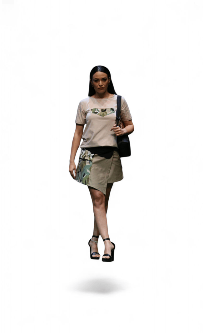 Camiseta Beige Aplique y tul