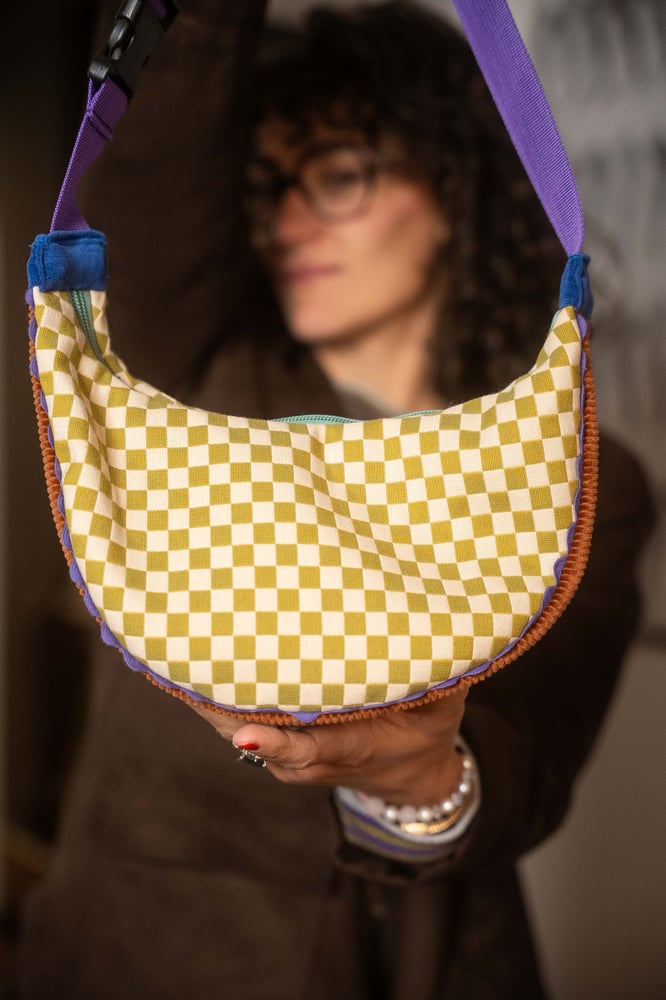 Image of BIG Banana bag acid