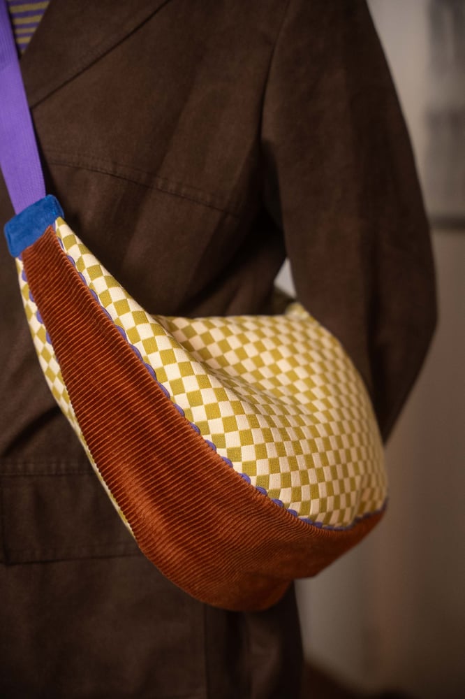Image of BIG Banana bag acid