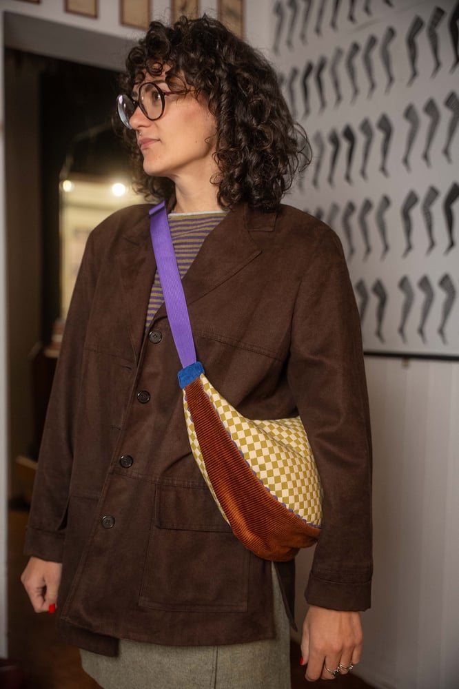 Image of BIG Banana bag acid