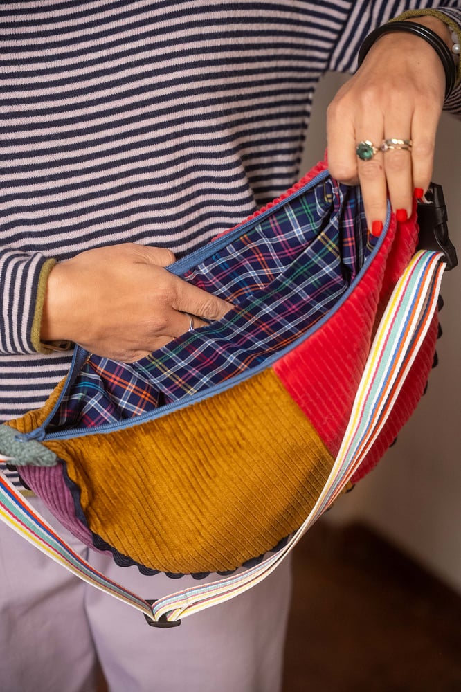 Image of BIG Banana bag arcobaleno