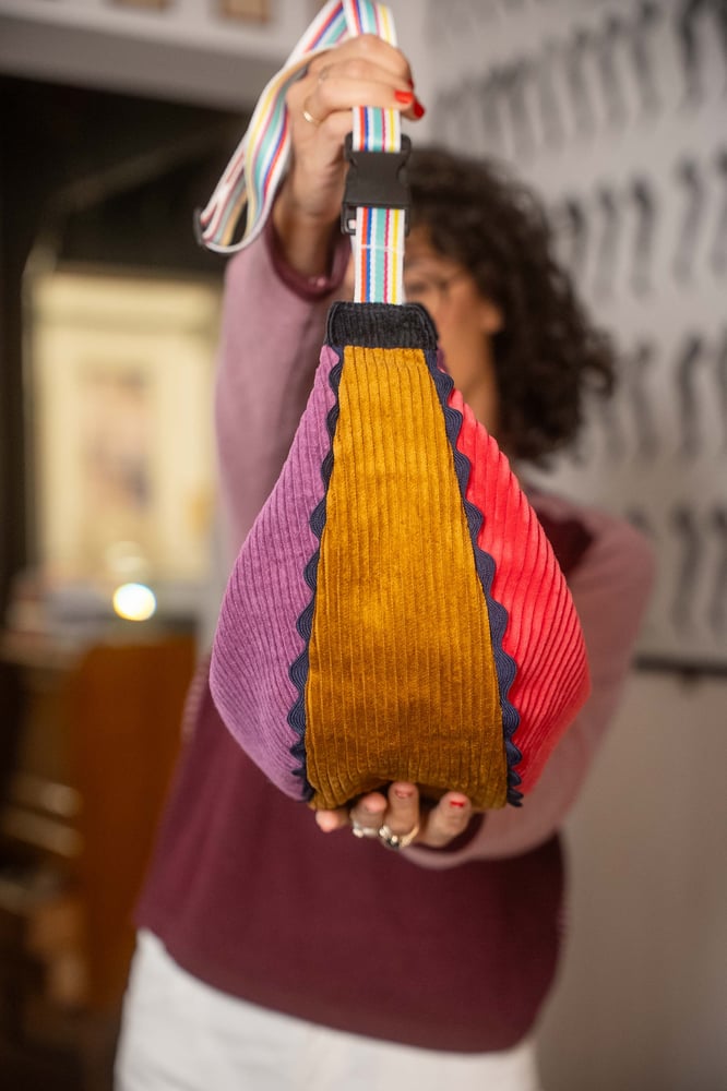 Image of Big Banana bag bordo nocciola