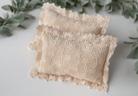 Image 4 of Bloomelle pillow