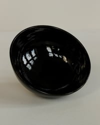 Image 2 of Bowl - Glossy Black