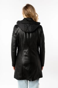 Image 5 of LEVITA NEGRA PIEL