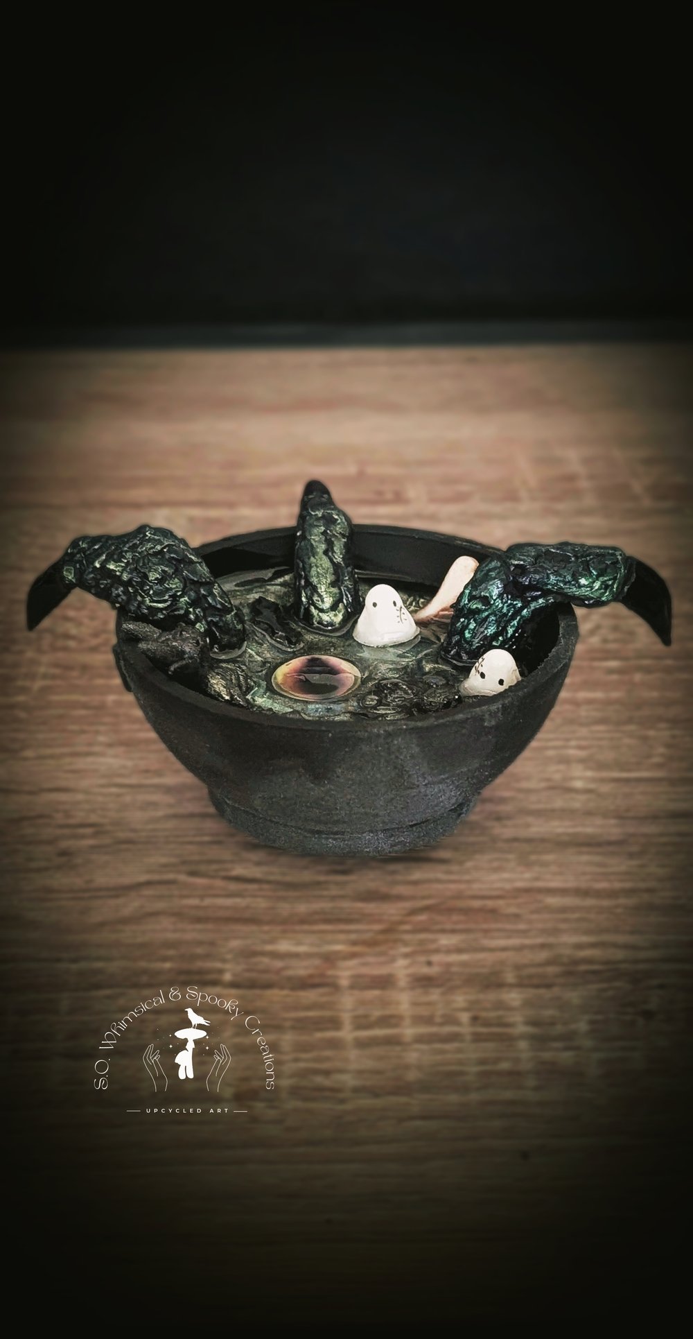 Image of (FREE U.S. SHIPPING) Ghoulish Cauldron with Spooky Boos