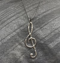TREBLE CLEF NECKLACE