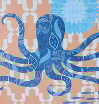 Image 3 of Eco-Friendly Bamboo and Ceramic Trivet with Octopus Design – Coastal Kitchen Decor