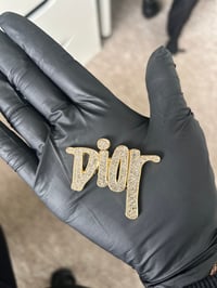 Image 1 of 1x large gold Dior flat charm