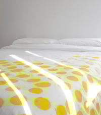 Image 4 of White / Unfinished Yellow Polka