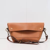 Image 3 of Commuter in caramel