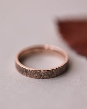 Image of 9ct Rose gold 4mm flat court horn textured ring