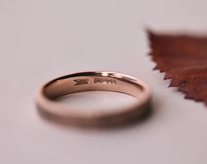 Image of 9ct Rose gold 4mm flat court horn textured ring