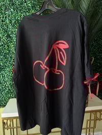 Image 2 of La Cherry ( Junior H )