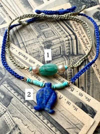 Image 1 of Bracelet amulettes anciennes 5 