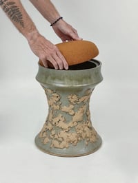 Image 5 of Tabouret Tellus