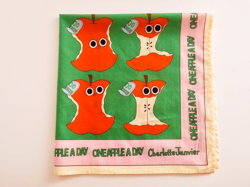 Image of PRE ORDER FOULARD - ONE APPLE A DAY