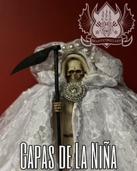 Image 1 of Capa de La Niña – White Lace with Pearl Trim