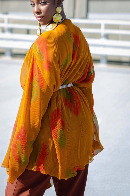 Image of Vintage Ginger Hues Plisse One Button Throw
