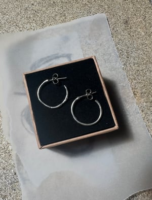 Image of "Capillary" hoop earrings