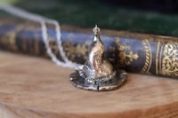 Image 1 of Cappellino da strega argentato 6