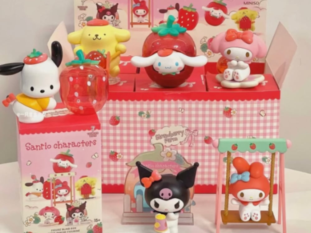 Image of Sanrio Characters Strawberry Farm Blind Box 🍓