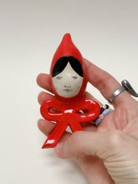 Image 2 of Little Red Riding Hood with knot - Ceramic