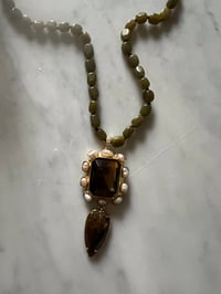 Image 1 of Collier Ora