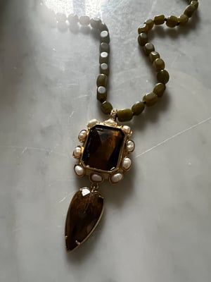 Collier Ora