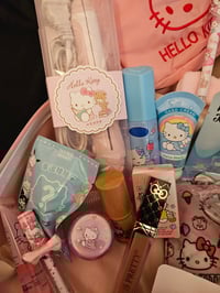 Image 6 of Hello Kitty Pink Makeup Case Bundle 