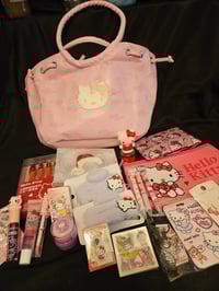 Image 3 of Hello Kitty Pink Handbag Bundle -2