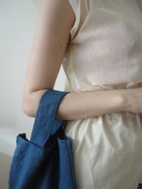 Image 3 of organic cotton mesh TOP // sleeveless, raw cut, in different colors