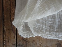 Image 5 of raw cotton gauze TOP // double layered, with elastic top, in its natural color