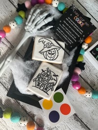Paint your own cookie