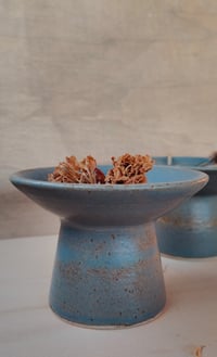 Image 5 of Speckled Light Blue Raised Bowls – Set of Two