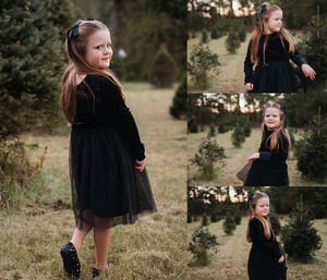 Image of Christmas Tree Farm Mini Session 10/25